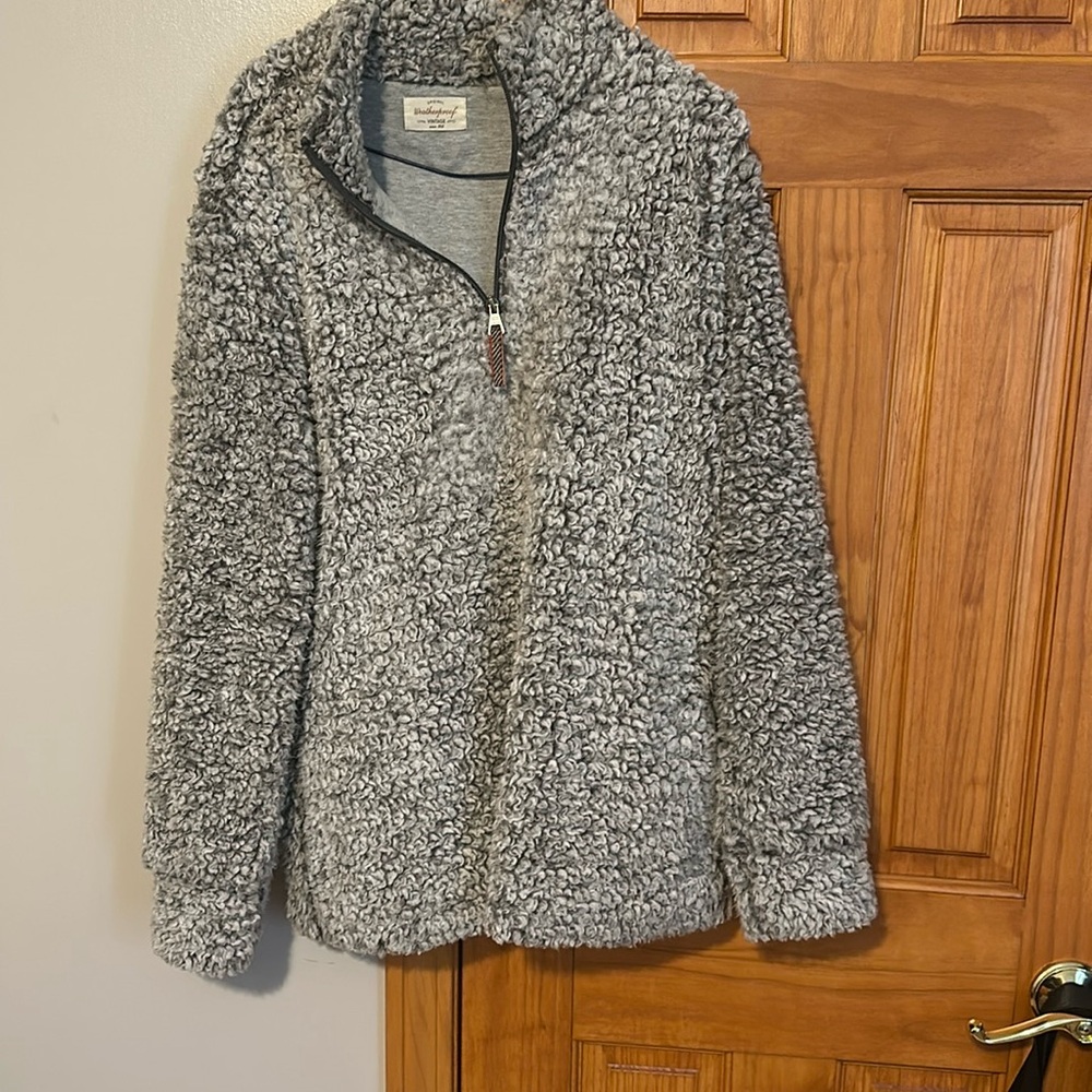Sherpa sweatshirt color grey size large